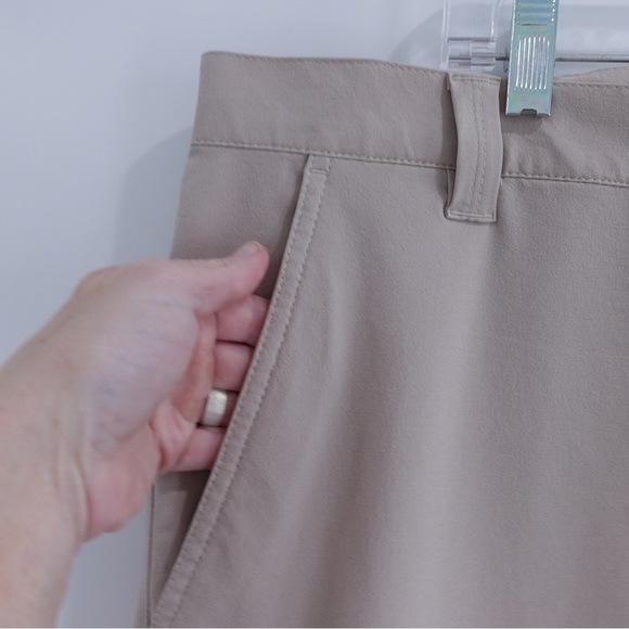 Columbia Performance Fishing Gear PFG Terminal Tackle Hybrid Shorts Sz 42 Fossil - Picture 3 of 10